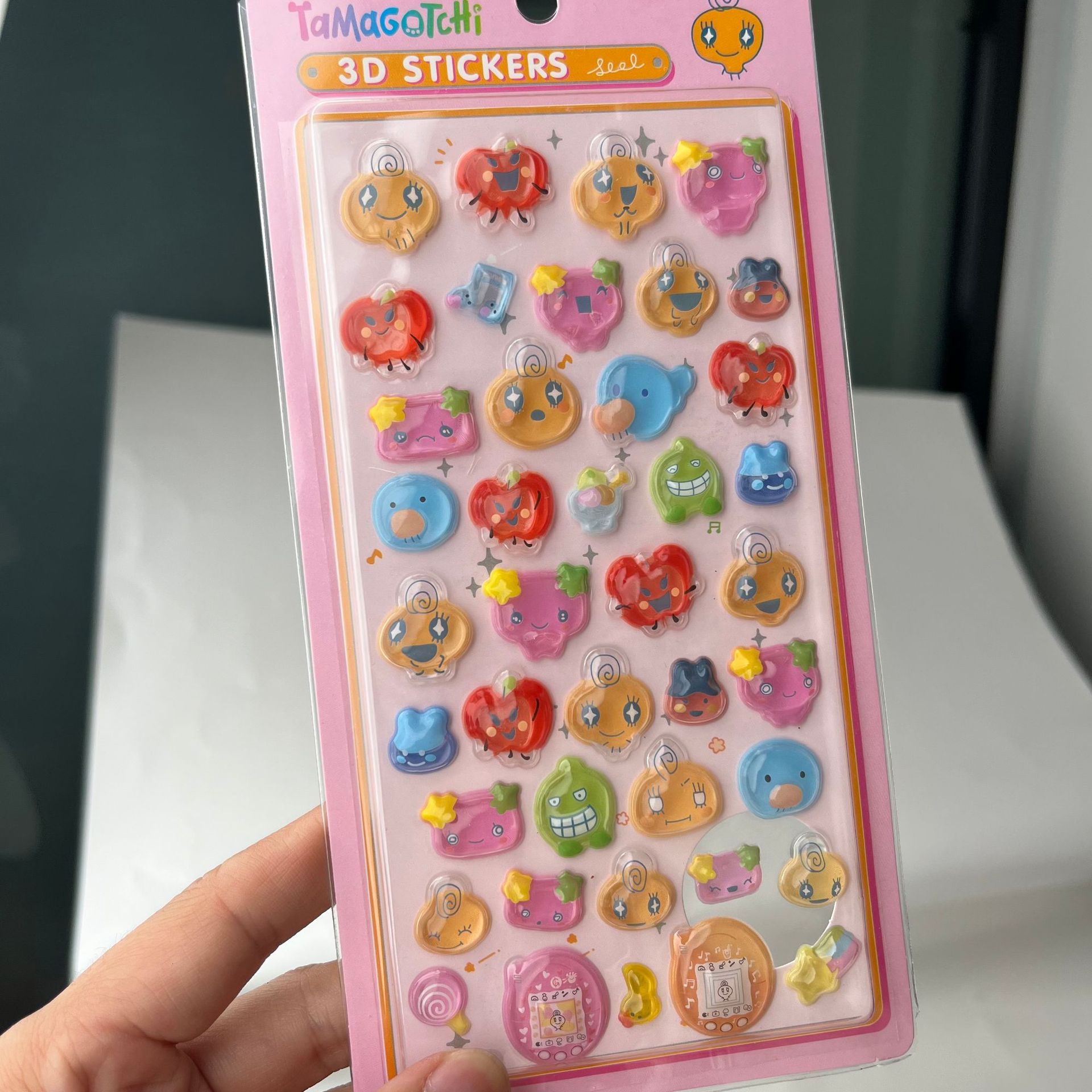 Cute Tamagotchi 3D Puffy Stick - огляд і ціна Electronic Gift